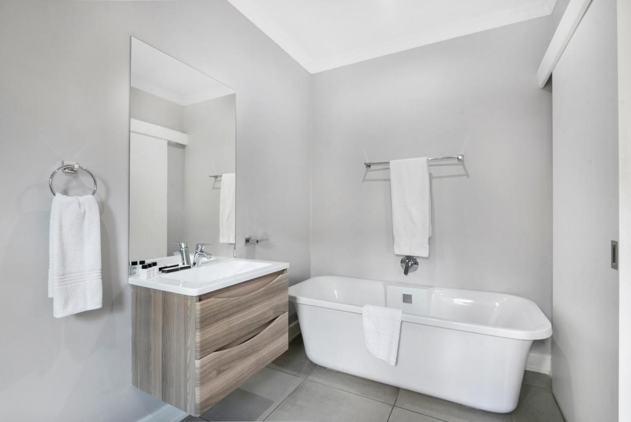 30 On Whites Guesthouse Bloemfontein Eksteriør billede