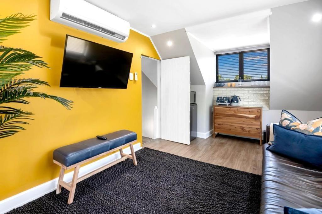 30 On Whites Guesthouse Bloemfontein Eksteriør billede