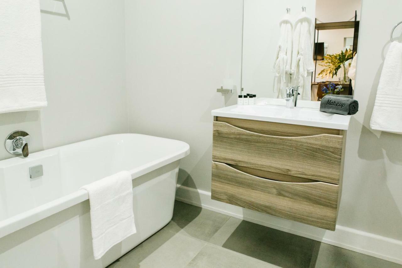 30 On Whites Guesthouse Bloemfontein Eksteriør billede