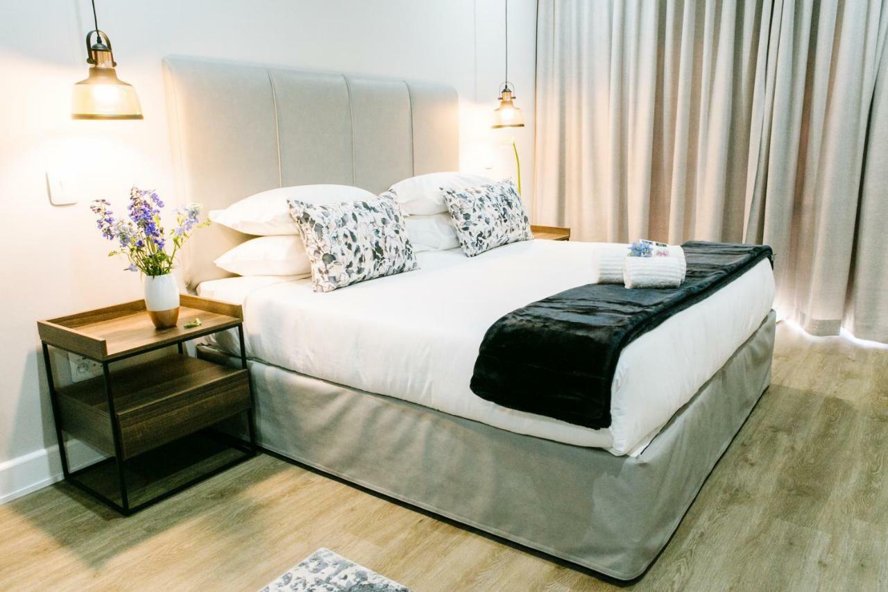 30 On Whites Guesthouse Bloemfontein Eksteriør billede